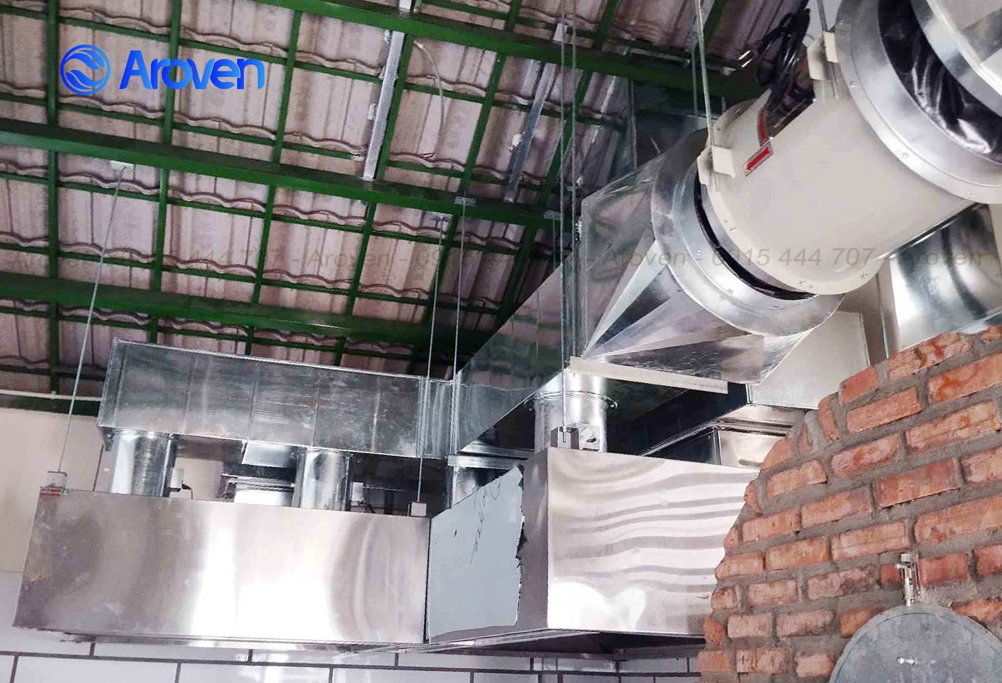 Aroven sản xuất thi công lắp đặt hút bếp nhà hàng