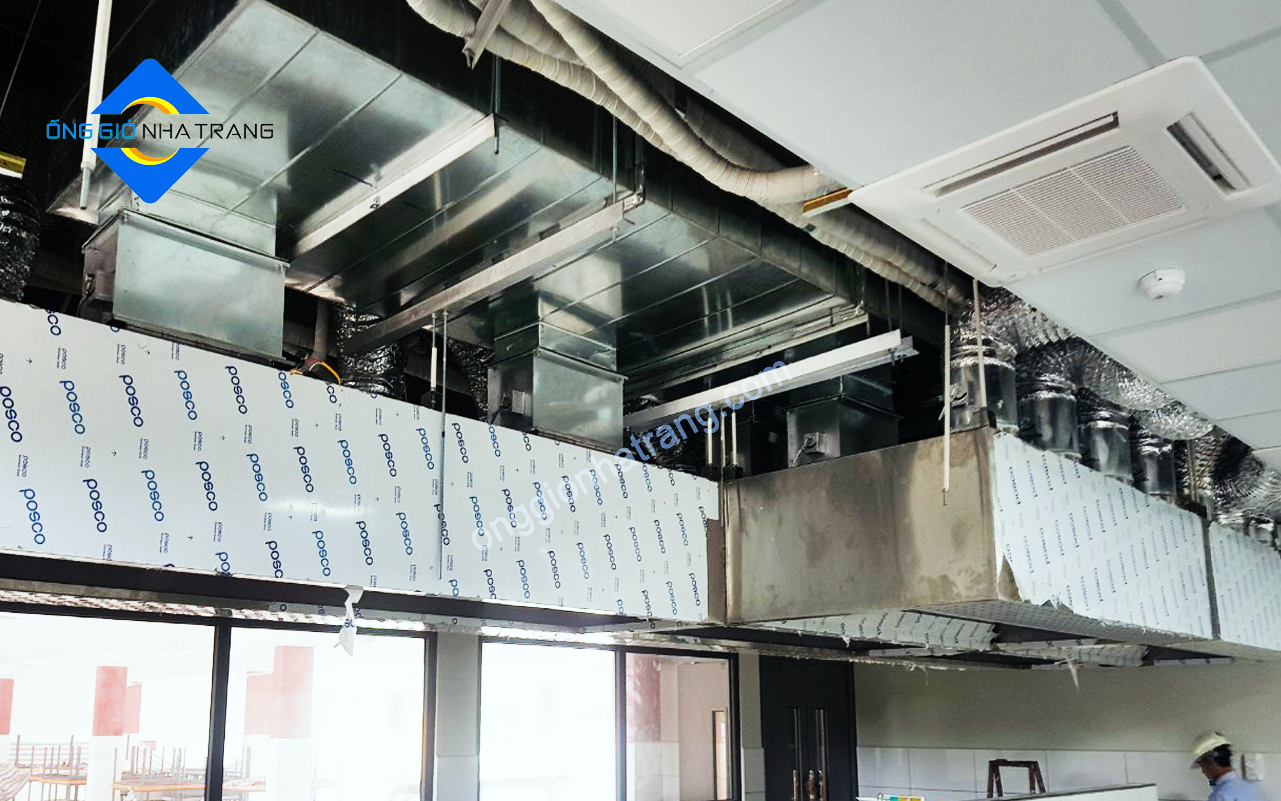 Ống Gió Nha Trang - Thiết kế, sản xuất, thi công lắp đặt hệ thống hút khói bếp nhà hàng